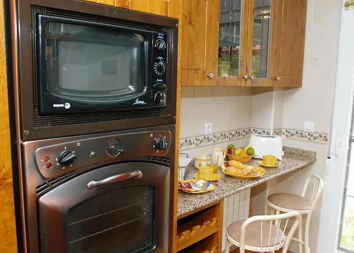 Casa Monica Дом отдыха Наррильос-де-Сан-Леонардо